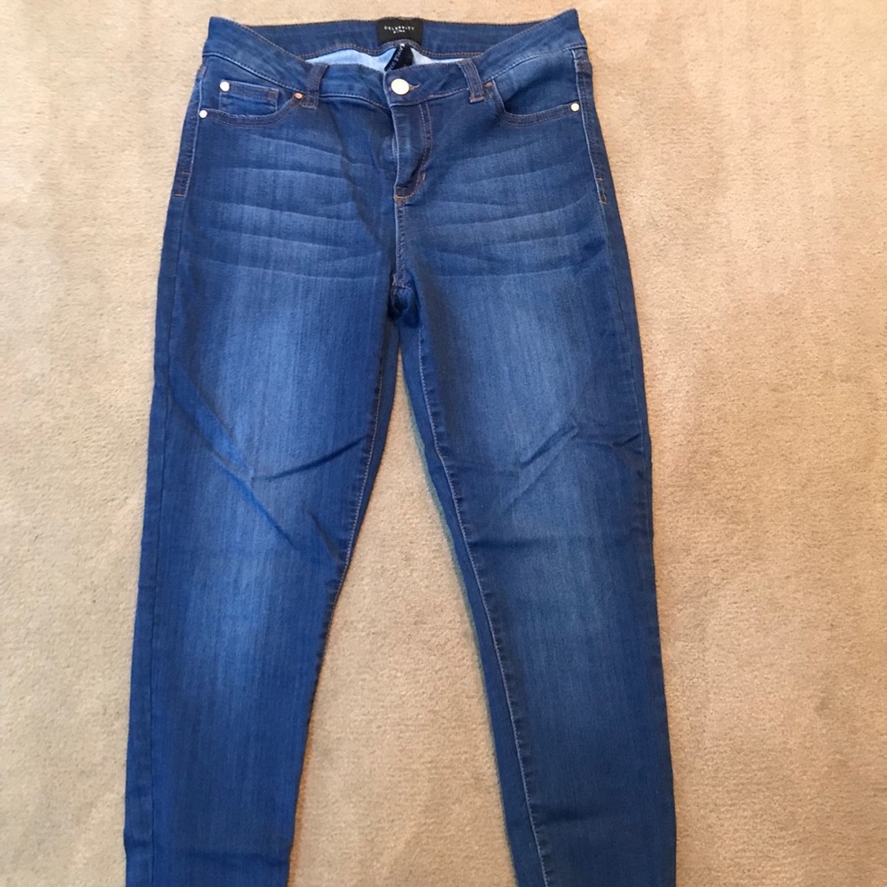 Celebrity Pink Jeans size 7. Never worn !! NWOT